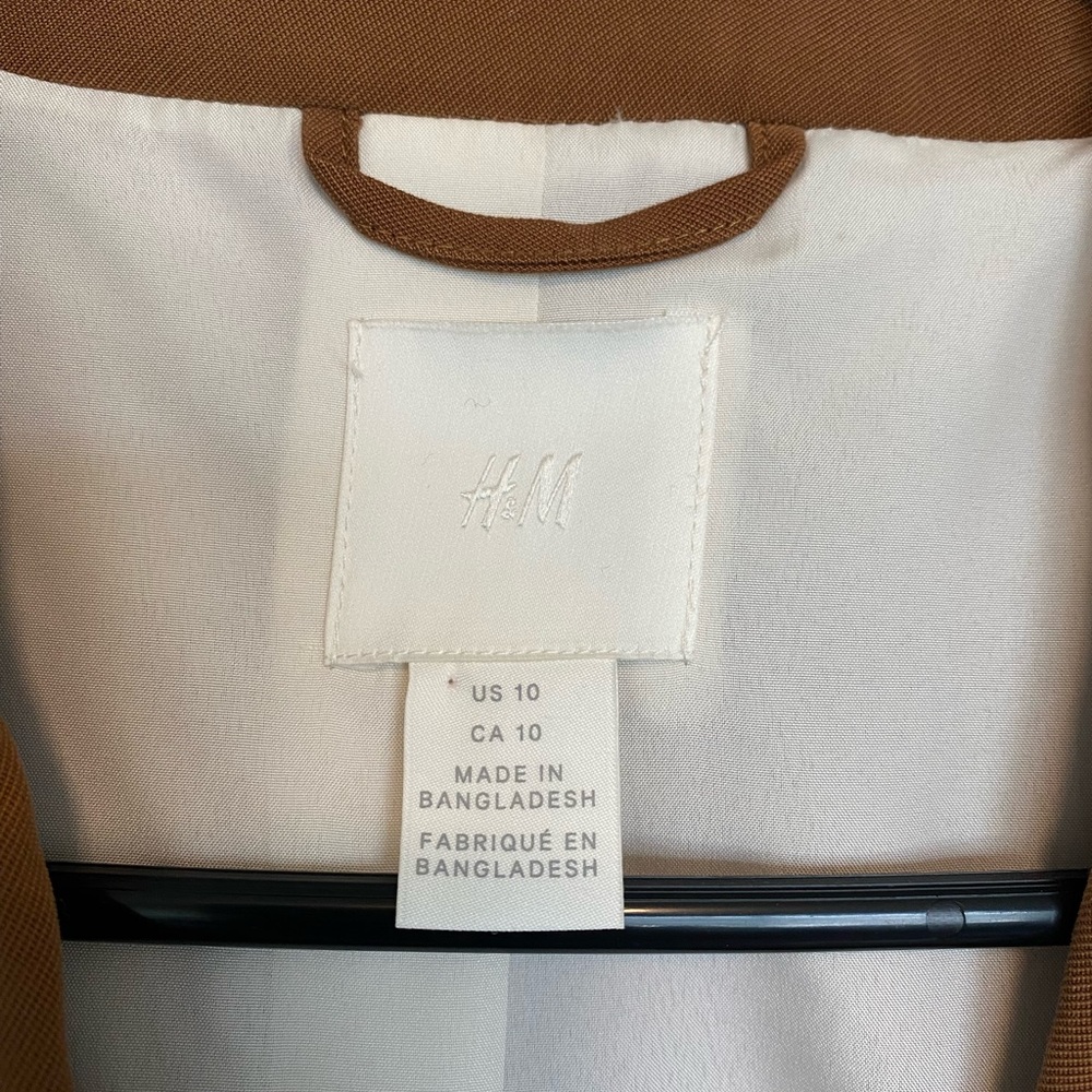 Women’s H&M Blazer - Picture 2 of 3